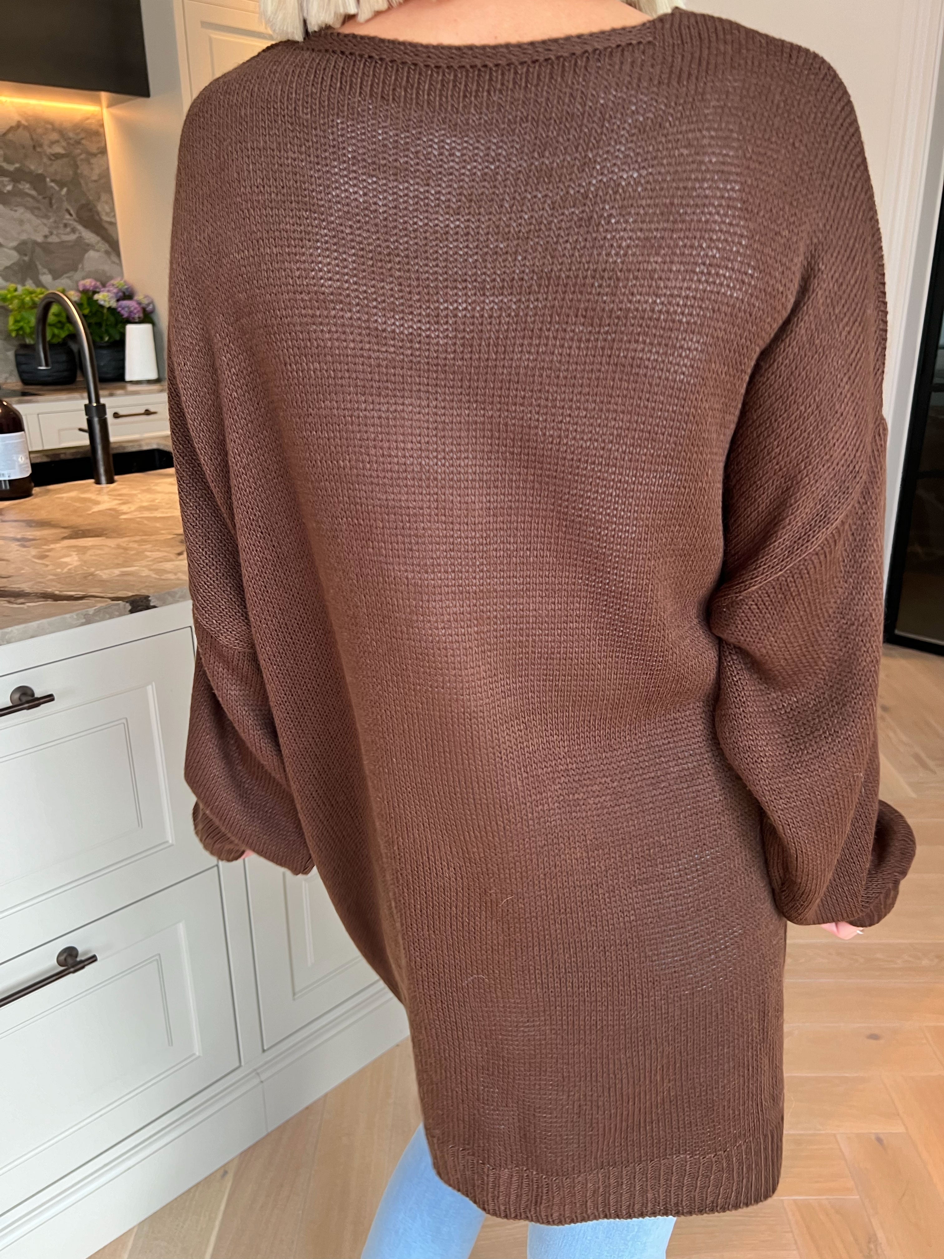 Rosaline - Sød plus size strikcardigan med fine hjerter og knaplukning